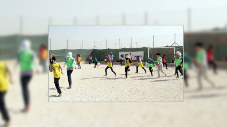 كرة القدم لبث الأمل في مخيم الزعتري كرة القدم لبث الأمل في مخيم الزعتري