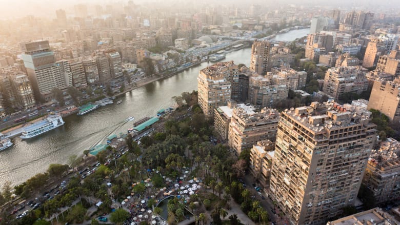 متسلقو الجيزة يحدثون ضجة في هونغ كونغ متسلقو الجيزة يحدثون ضجة في هونغ كونغ
