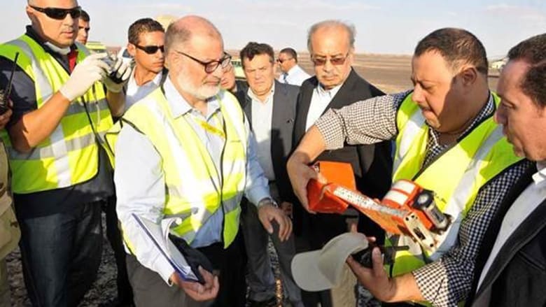 بالصور.. حطام الطائرة الروسية في سيناء بالصور.. حطام الطائرة الروسية في سيناء