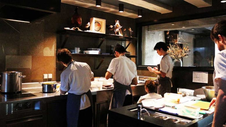 طحالب ونمل وحشيش على قائمة طعام هذا