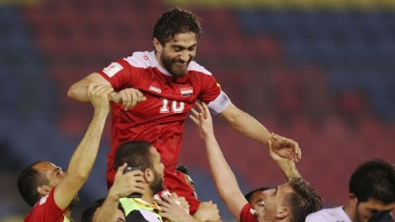 أغرب الصور من مباريات المنتخبات العربية في تصفيات المونديال أغرب الصور من مباريات المنتخبات العربية في تصفيات المونديال