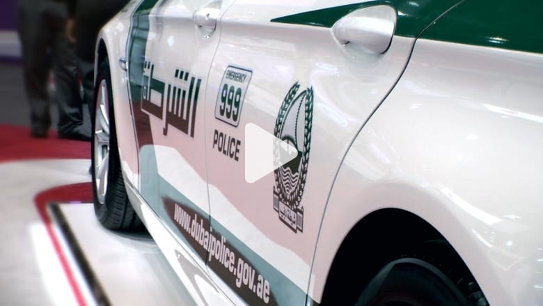 "دوريات ذكية" في دبي.. تقنيات حديثة تسهل عمل الشرطي "دوريات ذكية" في دبي.. تقنيات حديثة تسهل عمل الشرطي