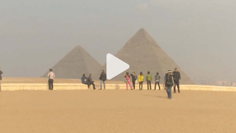 بعد هجوم الأقصر.. هل قطاع السياحة ما زال آمناً في مصر؟ بعد هجوم الأقصر.. هل قطاع السياحة ما زال آمناً في مصر؟
