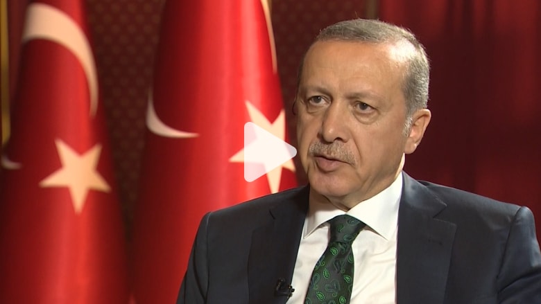 شاهد.. أردوغان يكشف لـCNN كيف نجا من استهدافه ليلة محاولة الانقلاب.. ويتحدث عن "مفارقة" لجوئه للإعلام الخاص شاهد.. أردوغان يكشف لـCNN كيف نجا من استهدافه ليلة محاولة الانقلاب.. ويتحدث عن "مفارقة" لجوئه للإعلام الخاص