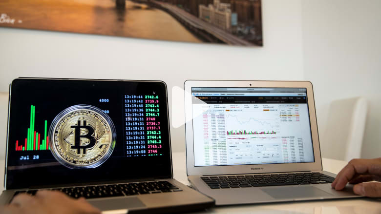 بالفيديو.. كيف بدأت العملات الرقمية؟ بالفيديو.. كيف بدأت العملات الرقمية؟