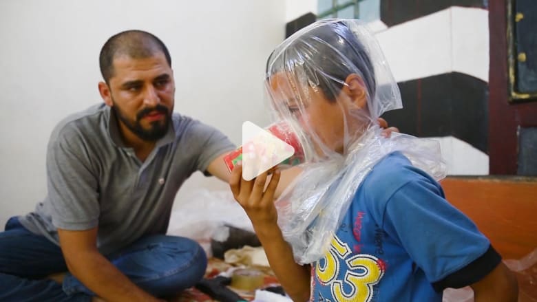 النجاة في إدلب.. طرق عديدة للموت وأخرى بدائية للحياة النجاة في إدلب.. طرق عديدة للموت وأخرى بدائية للحياة