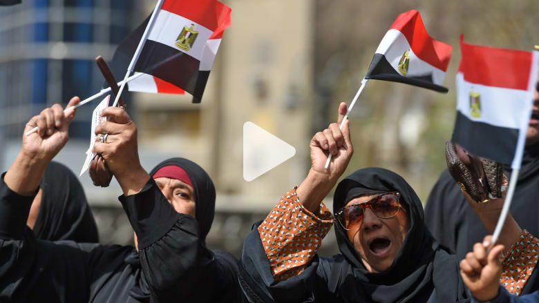 المصريون "بطل" 2018.. كيف دفعوا ثمن الإصلاح الاقتصادي؟ المصريون "بطل" 2018.. كيف دفعوا ثمن الإصلاح الاقتصادي؟