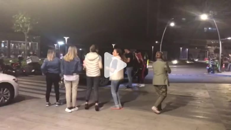 سكان إسطنبول يقرعون "الطناجر" احتجاجاً على إعادة الانتخابات سكان إسطنبول يقرعون "الطناجر" احتجاجاً على إعادة الانتخابات