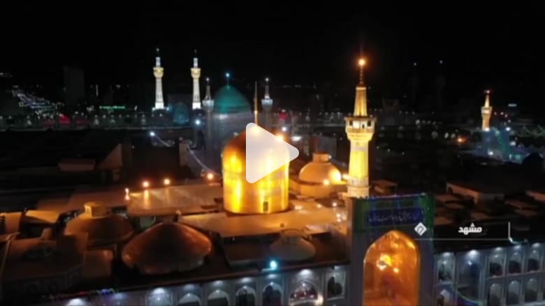 إيران تعيد فتح "الأماكن المقدسة" بعد شهرين من الإغلاق بسبب كورونا إيران تعيد فتح "الأماكن المقدسة" بعد شهرين من الإغلاق بسبب كورونا