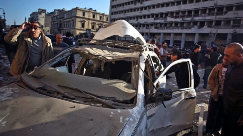 بالصور: تفجير مديرية أمن القاهرة بالصور: تفجير مديرية أمن القاهرة