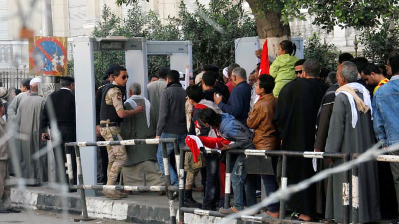 بالصور.. اشتباكات بمصر في الذكرى الثالثة للثورة بالصور.. اشتباكات بمصر في الذكرى الثالثة للثورة