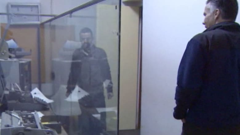 ‫جولة لـ ‪CNN ‬‬ ‫في مبنى سفارة أمريكا بطهران‬