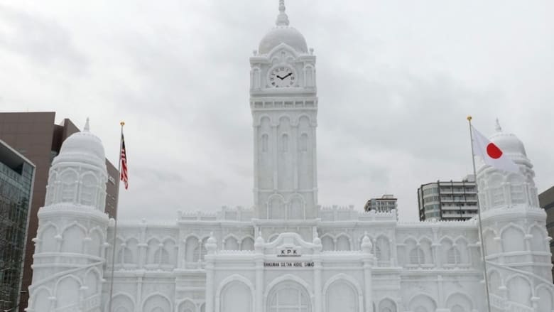 منحوتات ثلجية مذهلة بمهرجان سوبورو سنو منحوتات ثلجية مذهلة بمهرجان سوبورو سنو
