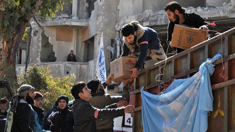 للخروج من حمص.. على الشباب إثبات ولائهم   