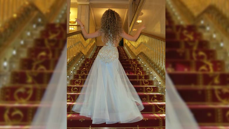 فستان "جريء" لميريام فارس يثير الجدل على انستغرام فستان "جريء" لميريام فارس يثير الجدل على انستغرام