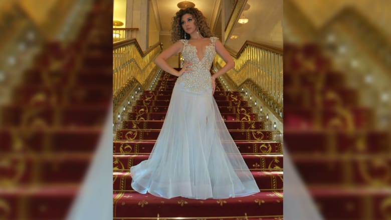 فستان "جريء" لميريام فارس يثير الجدل على انستغرام فستان "جريء" لميريام فارس يثير الجدل على انستغرام