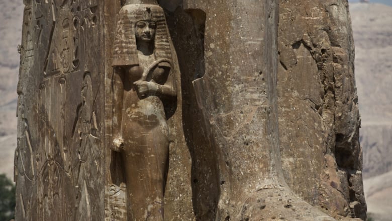 أمنحتب الثالث يعود إلى الأقصر أمنحتب الثالث يعود إلى الأقصر