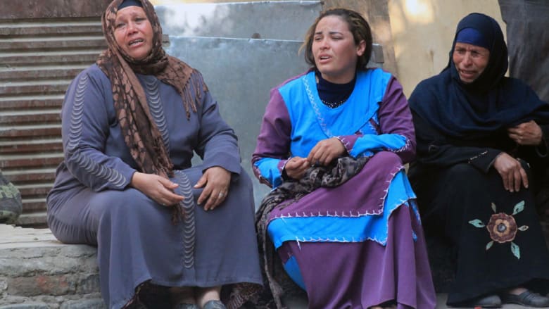 بالصور: مصر في يوم .. محاكمات ومظاهرات بالصور: مصر في يوم .. محاكمات ومظاهرات