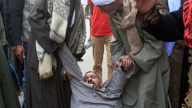 بالصور: مصر في يوم .. محاكمات ومظاهرات بالصور: مصر في يوم .. محاكمات ومظاهرات