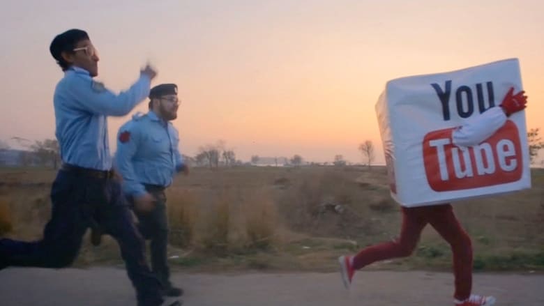 شباب باكستان يحاربون حظر يوتيوب ببلادهم