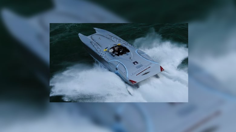 آخر صيحة.. سيارات أم قوارب؟ آخر صيحة.. سيارات أم قوارب؟