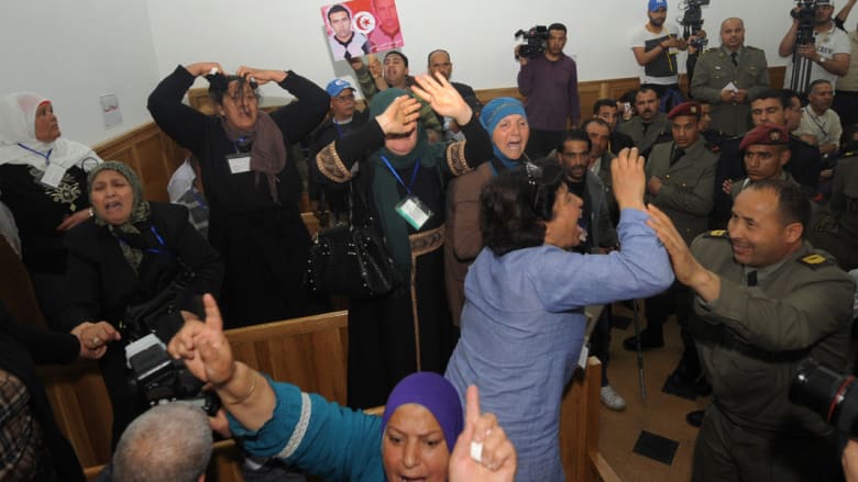 صدمة في تونس بعد أحكام أدّت لإطلاق سراح متهمين بقتل محتجين أثناء الثورة صدمة في تونس بعد أحكام أدّت لإطلاق سراح متهمين بقتل محتجين أثناء الثورة