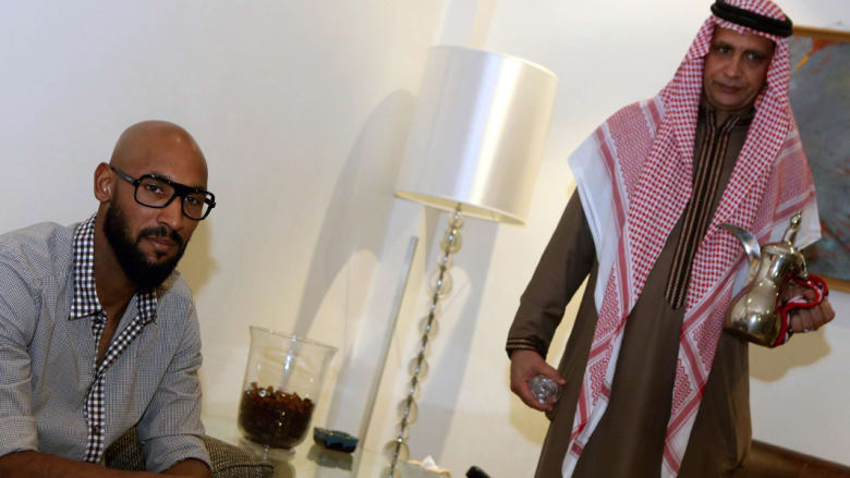 أنيلكا في الكويت يتحدث عن الإسلام أنيلكا في الكويت يتحدث عن الإسلام