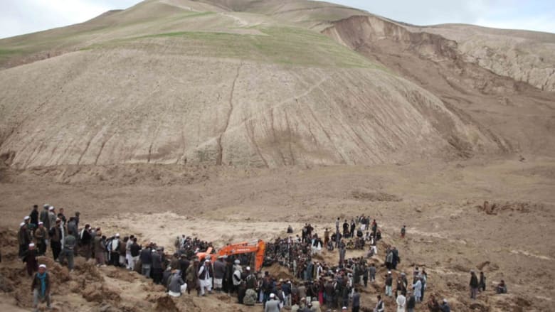 انزلاق أرضي بأفغانستان انزلاق أرضي بأفغانستان