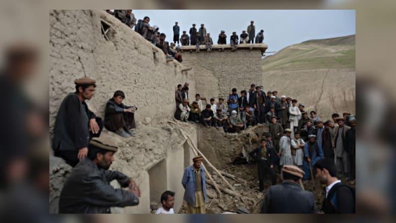انزلاق أرضي بأفغانستان انزلاق أرضي بأفغانستان
