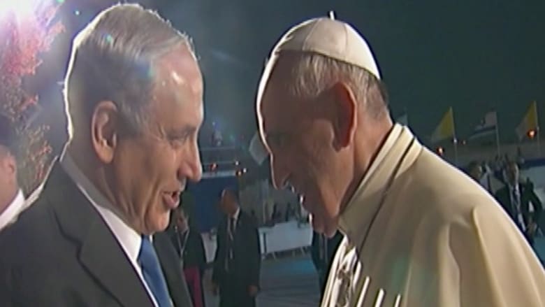 نتنياهو مودعا البابا في ختام رحلة الحج : سنصلي لأجلك