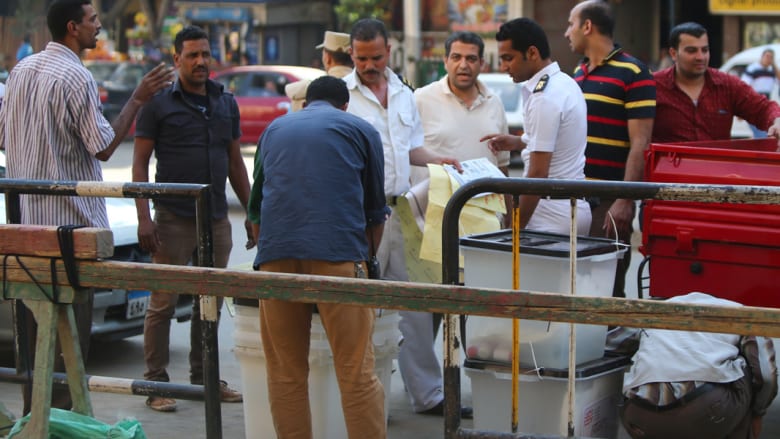 انتخابات الرئاسة المصرية ساعة بساعة وبالصور انتخابات الرئاسة المصرية ساعة بساعة وبالصور