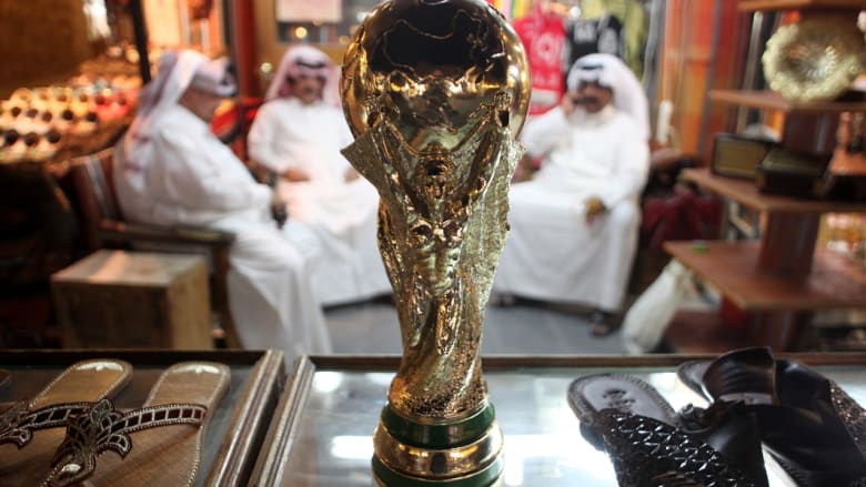 تجدد الجدل حول منح قطر تنظيم كأس العالم لعام 2022 تجدد الجدل حول منح قطر تنظيم كأس العالم لعام 2022