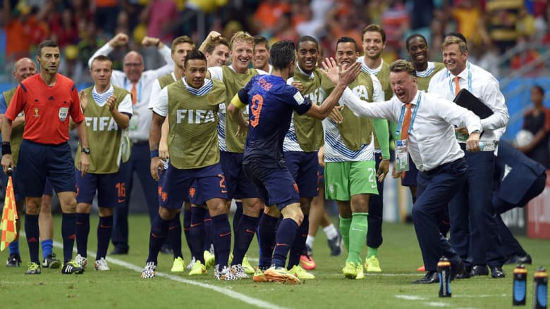 مباراة كأس العالم الثالثة .. إسبانيا وهولندا بالصور مباراة كأس العالم الثالثة .. إسبانيا وهولندا بالصور