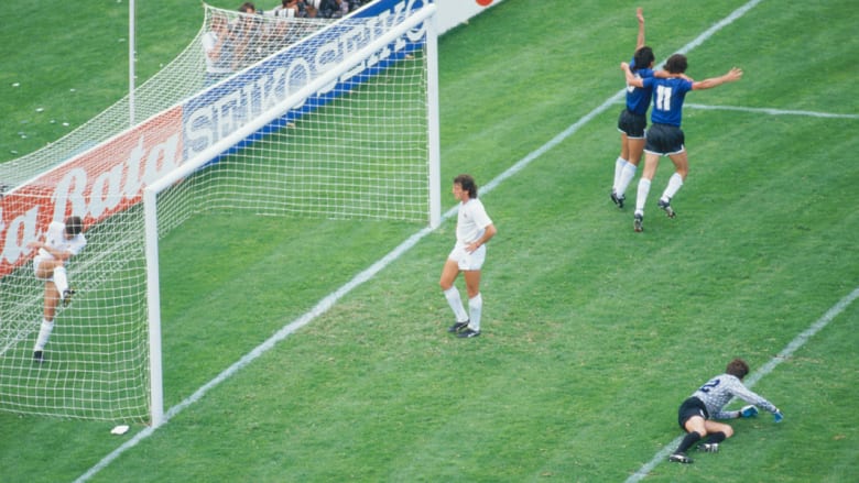 تاريخ مونديال المكسيك 1986 يتكرر في البرازيل 2014.. ميسي مارادونا الجديد أو ربما أفضل تاريخ مونديال المكسيك 1986 يتكرر في البرازيل 2014.. ميسي مارادونا الجديد أو ربما أفضل