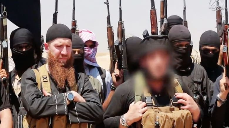 أبوعمر الشيشاني.. من جندي بالجيش الجورجي إلى رمز بصفوف داعش