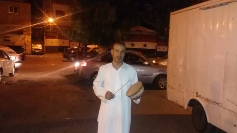 جولة مع "أبو طبلة" في حي الميدان الدمشقي جولة مع "أبو طبلة" في حي الميدان الدمشقي