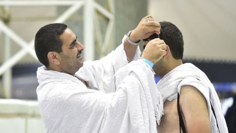 طلائع ضيوف الرحمن تبدأ رمي الجمرات الكبرى طلائع ضيوف الرحمن تبدأ رمي الجمرات الكبرى