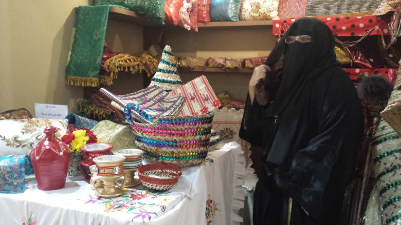 بطولة دبي العالمية للضيافة .. عادات وتقاليد تتلوح بوجه شمس الصحراء بطولة دبي العالمية للضيافة .. عادات وتقاليد تتلوح بوجه شمس الصحراء