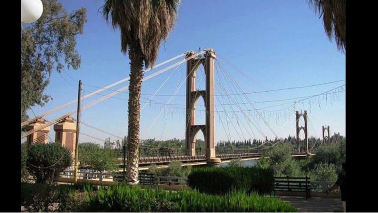جسر دير الزور المعلق جسر دير الزور المعلق