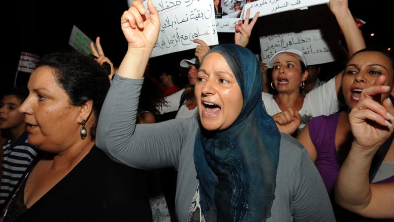 50 صورة لأحداث غيّرت تونس للأبد..من انتحار البوعزيزي إلى ثاني انتخابات حرة 50 صورة لأحداث غيّرت تونس للأبد..من انتحار البوعزيزي إلى ثاني انتخابات حرة