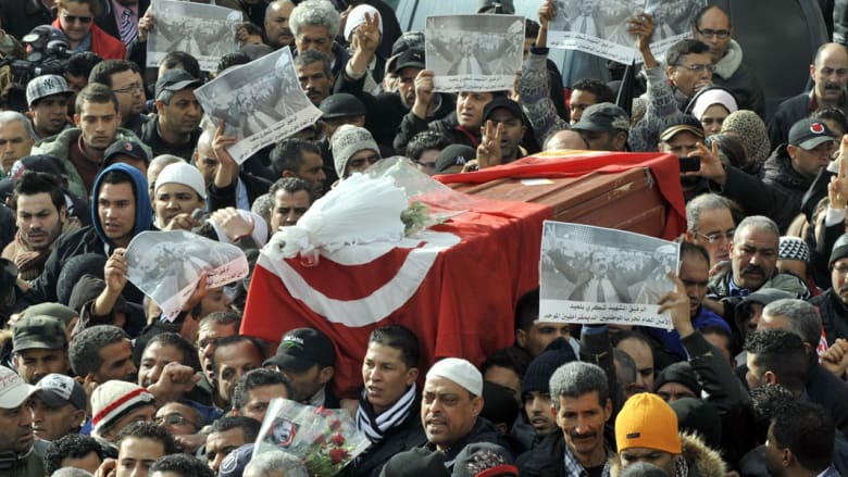 50 صورة لأحداث غيّرت تونس للأبد..من انتحار البوعزيزي إلى ثاني انتخابات حرة 50 صورة لأحداث غيّرت تونس للأبد..من انتحار البوعزيزي إلى ثاني انتخابات حرة