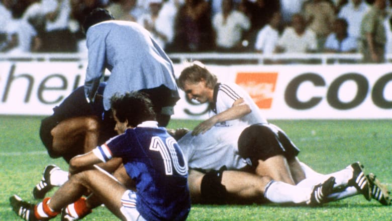 لو كانت المباراة 89 دقيقة لما أحرز 4 ألقاب على الأقل... الأهلي "ألمانيا" مصر وإفريقيا لو كانت المباراة 89 دقيقة لما أحرز 4 ألقاب على الأقل... الأهلي "ألمانيا" مصر وإفريقيا