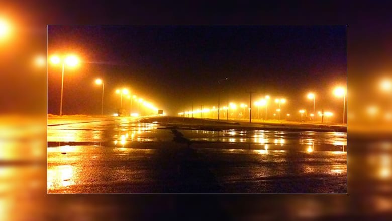 أمطار غزيرة في عسير بالسعودية وتحذيرات في المدينة أمطار غزيرة في عسير بالسعودية وتحذيرات في المدينة
