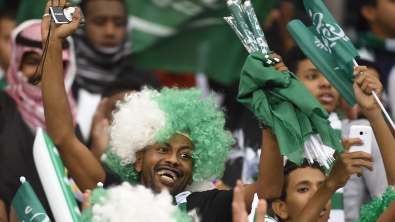بالصور.. عشية نصف نهائي "خليجي 22" من سيتأهل للنهائي بين السعودية والإمارات وبين قطر وعُمان؟ بالصور.. عشية نصف نهائي "خليجي 22" من سيتأهل للنهائي بين السعودية والإمارات وبين قطر وعُمان؟