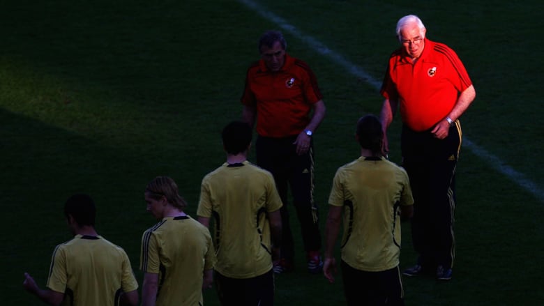 إطلاق اسم أراغونيس على شارع بمدريد إطلاق اسم أراغونيس على شارع بمدريد