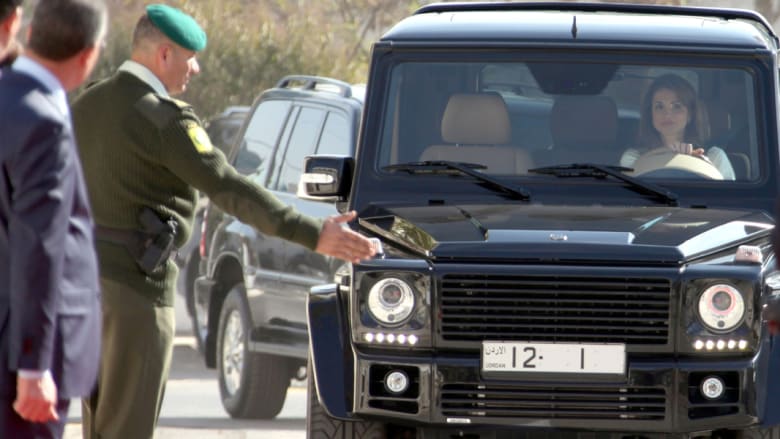 بالصور.. مقتطفات من حياة ملكة الأردن بالصور.. مقتطفات من حياة ملكة الأردن