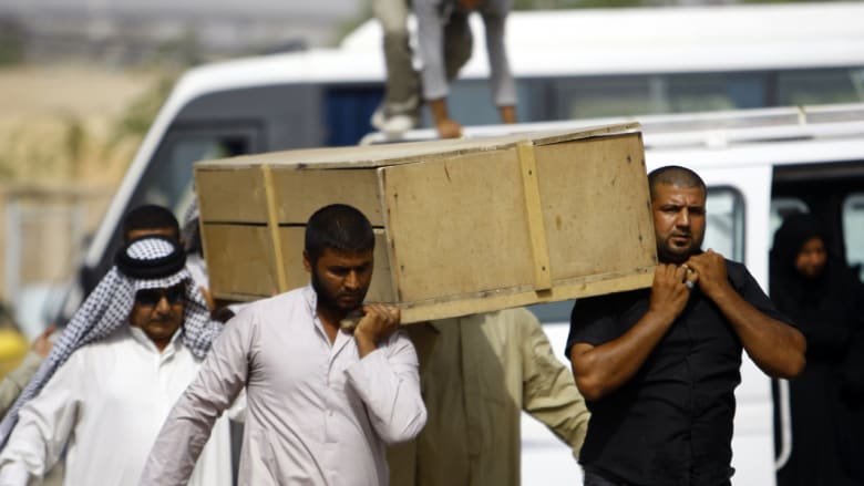 تشييع أحد ضحايا القتال مع داعش في الرمادي تشييع أحد ضحايا القتال مع داعش في الرمادي