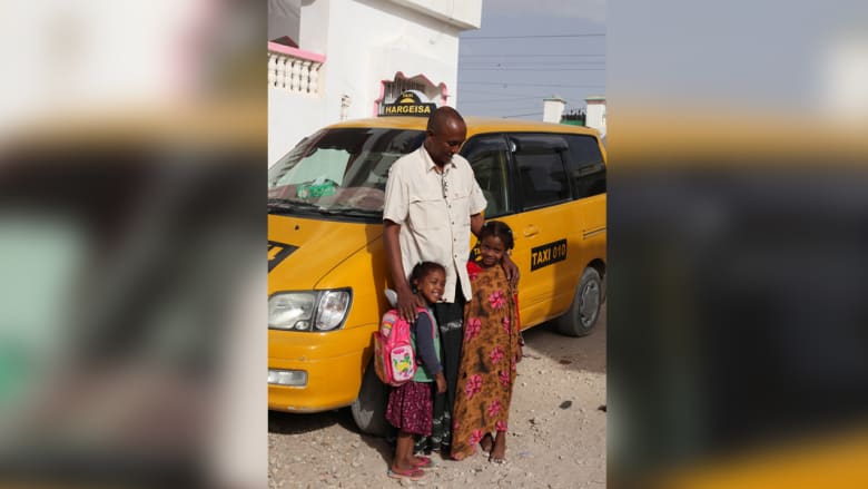 من أتى بالتاكسي إلى أرض الصومال؟ من أتى بالتاكسي إلى أرض الصومال؟