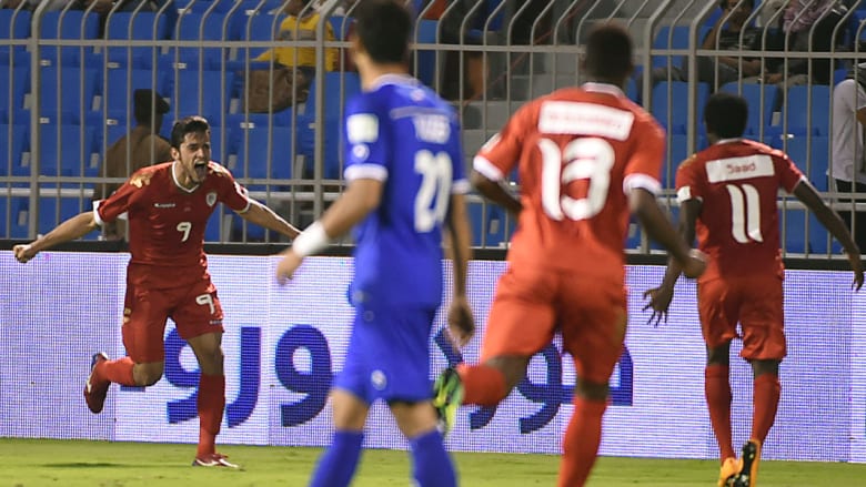 خليجي 22.. منتخب عُمان يسحق الكويت بخماسية والإمارات تقصي العراق بهدفين خليجي 22.. منتخب عُمان يسحق الكويت بخماسية والإمارات تقصي العراق بهدفين