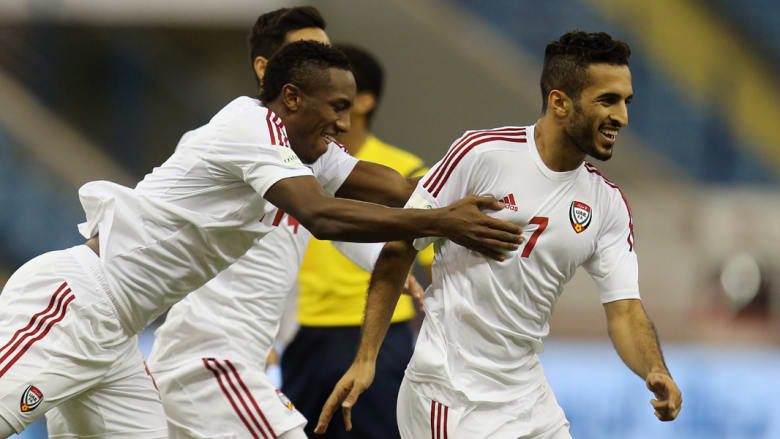 خليجي 22.. منتخب عُمان يسحق الكويت بخماسية والإمارات تقصي العراق بهدفين خليجي 22.. منتخب عُمان يسحق الكويت بخماسية والإمارات تقصي العراق بهدفين